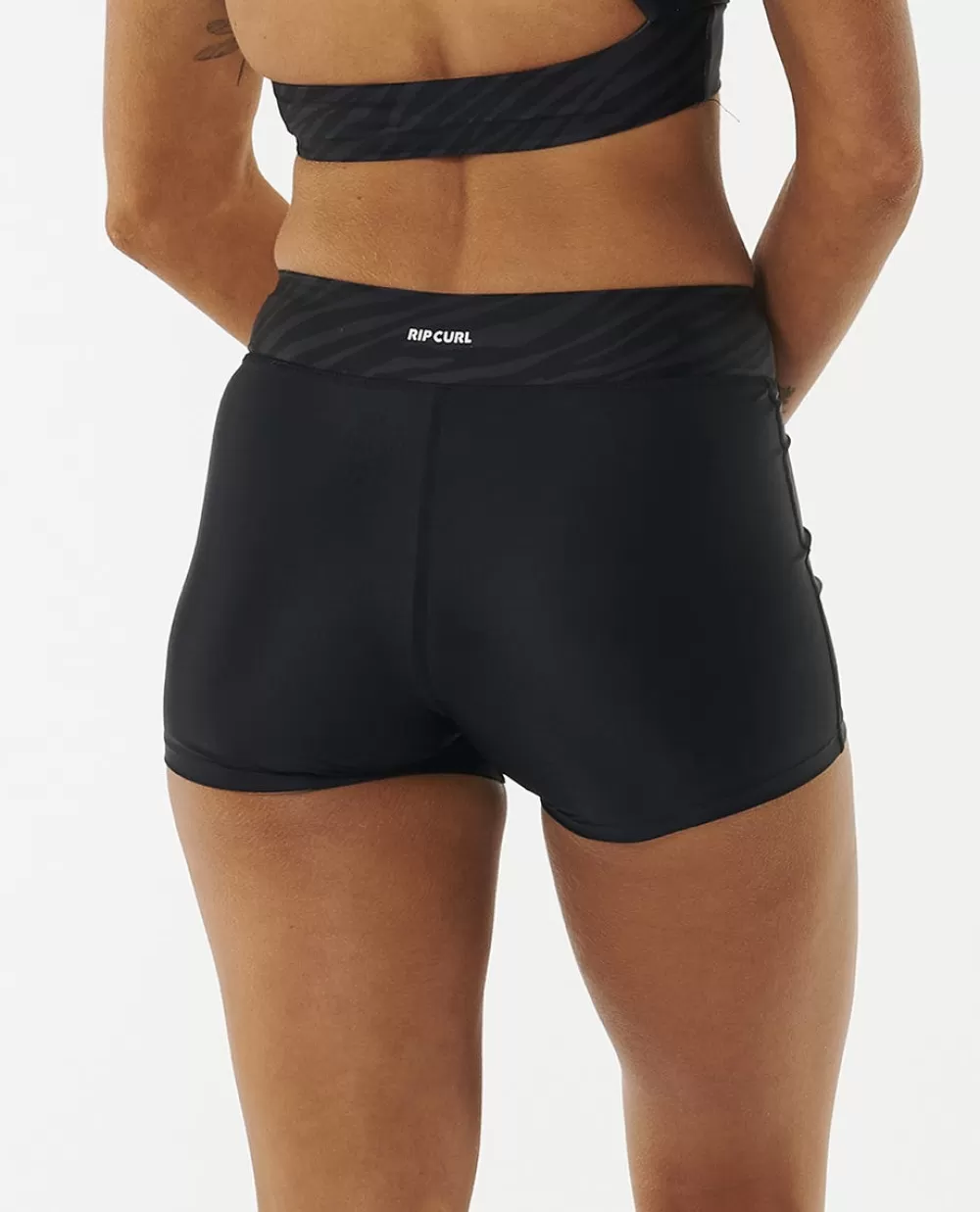 Rip Curl FATOS DEBANHO | Partes de baixo de biquínis>Camisola De Licra Day Break De Manga Curta Para Rapariga Black/Black